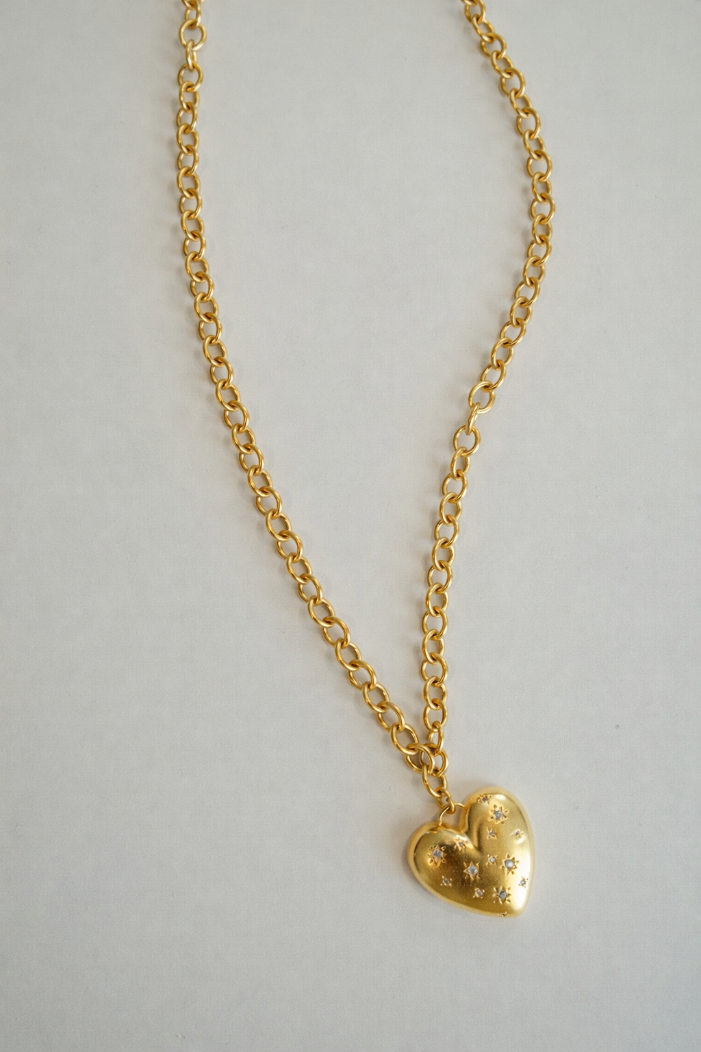 Gold heart necklace for everyday wear