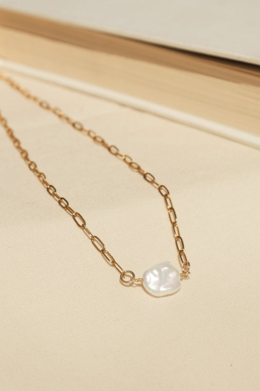 Connecting Pearl Necklace