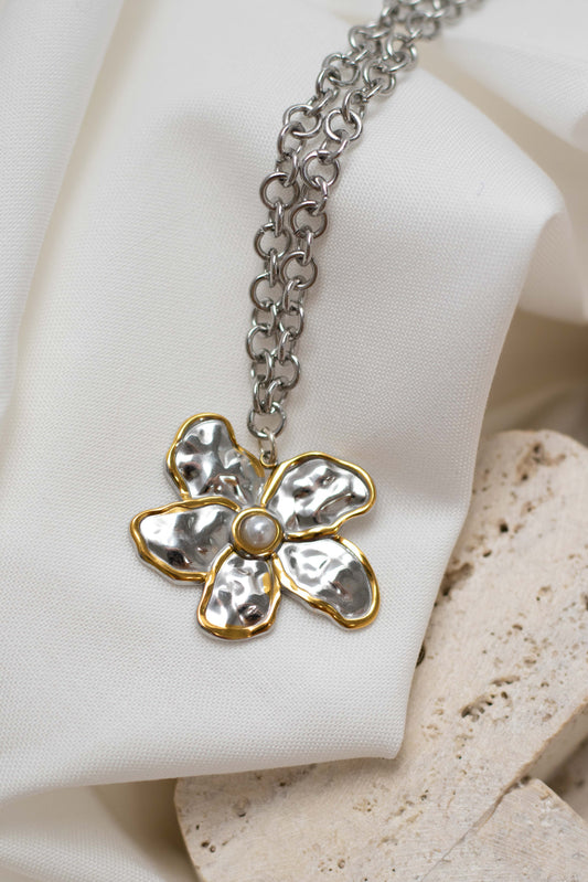 Two Tone Flower Necklace