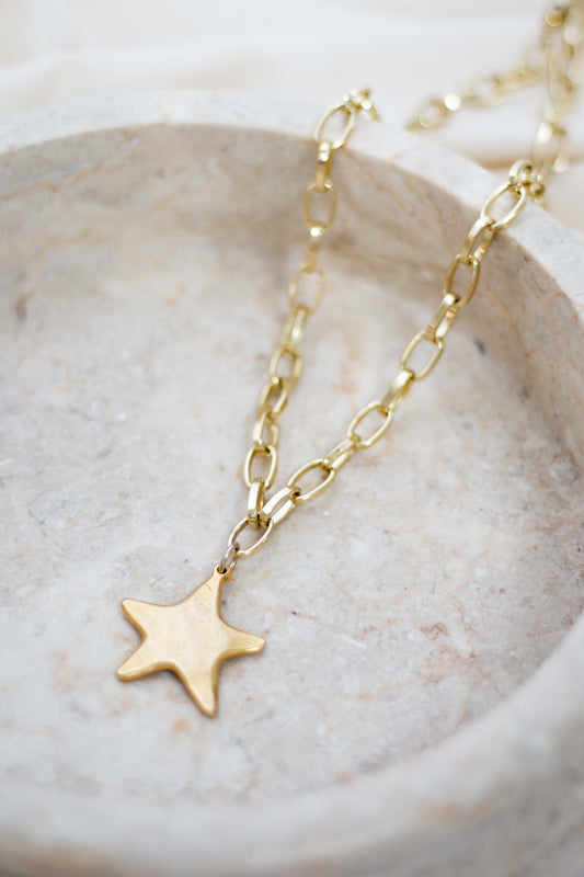 Medium Star Necklace